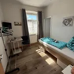 Zum Schiffla 여관 *